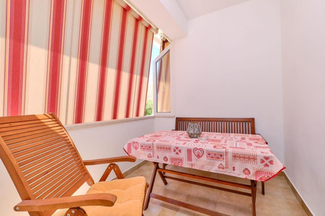 Apartments Enna Mali Lošinj Eksteriør bilde