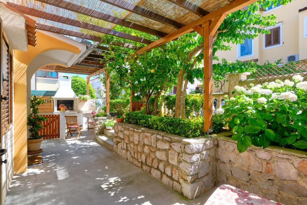 Apartments Enna Mali Lošinj Eksteriør bilde